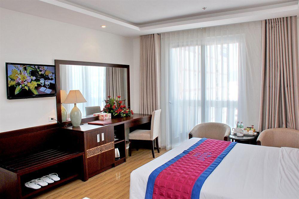 Galliot Hotel Nha Trang Esterno foto
