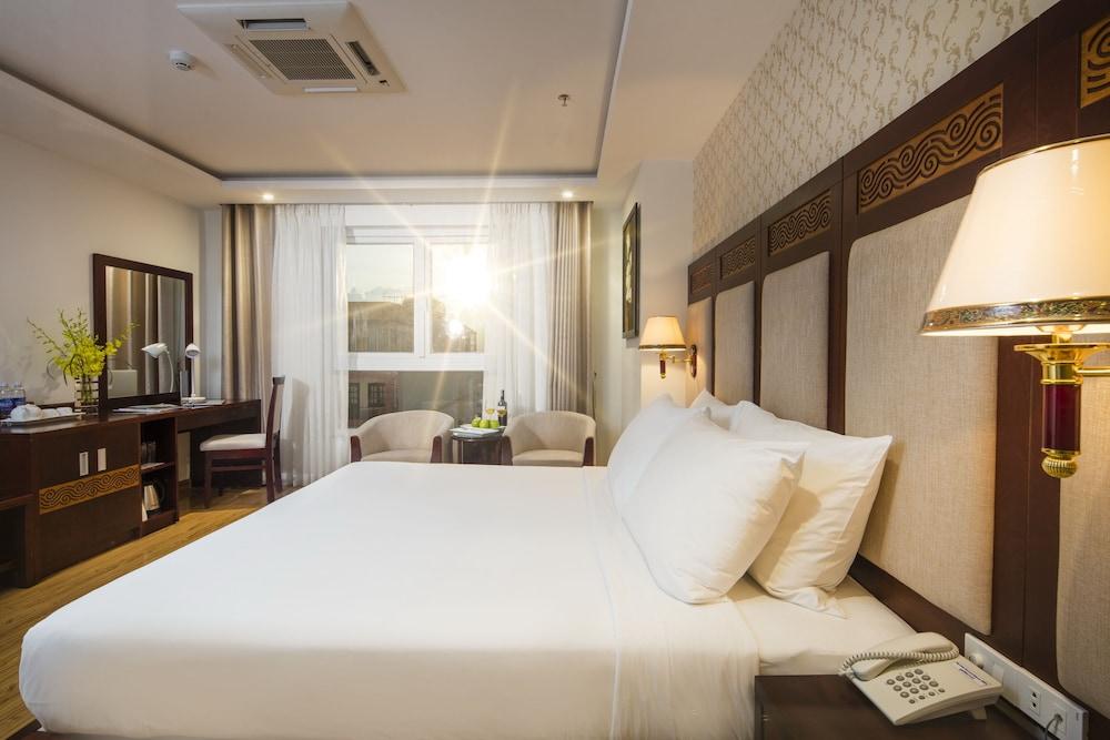 Galliot Hotel Nha Trang Esterno foto
