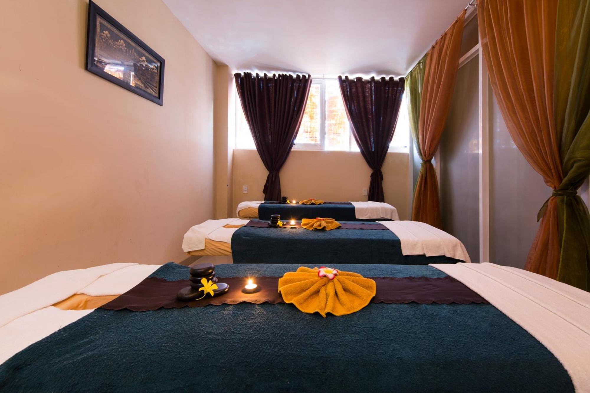 Galliot Hotel Nha Trang Esterno foto