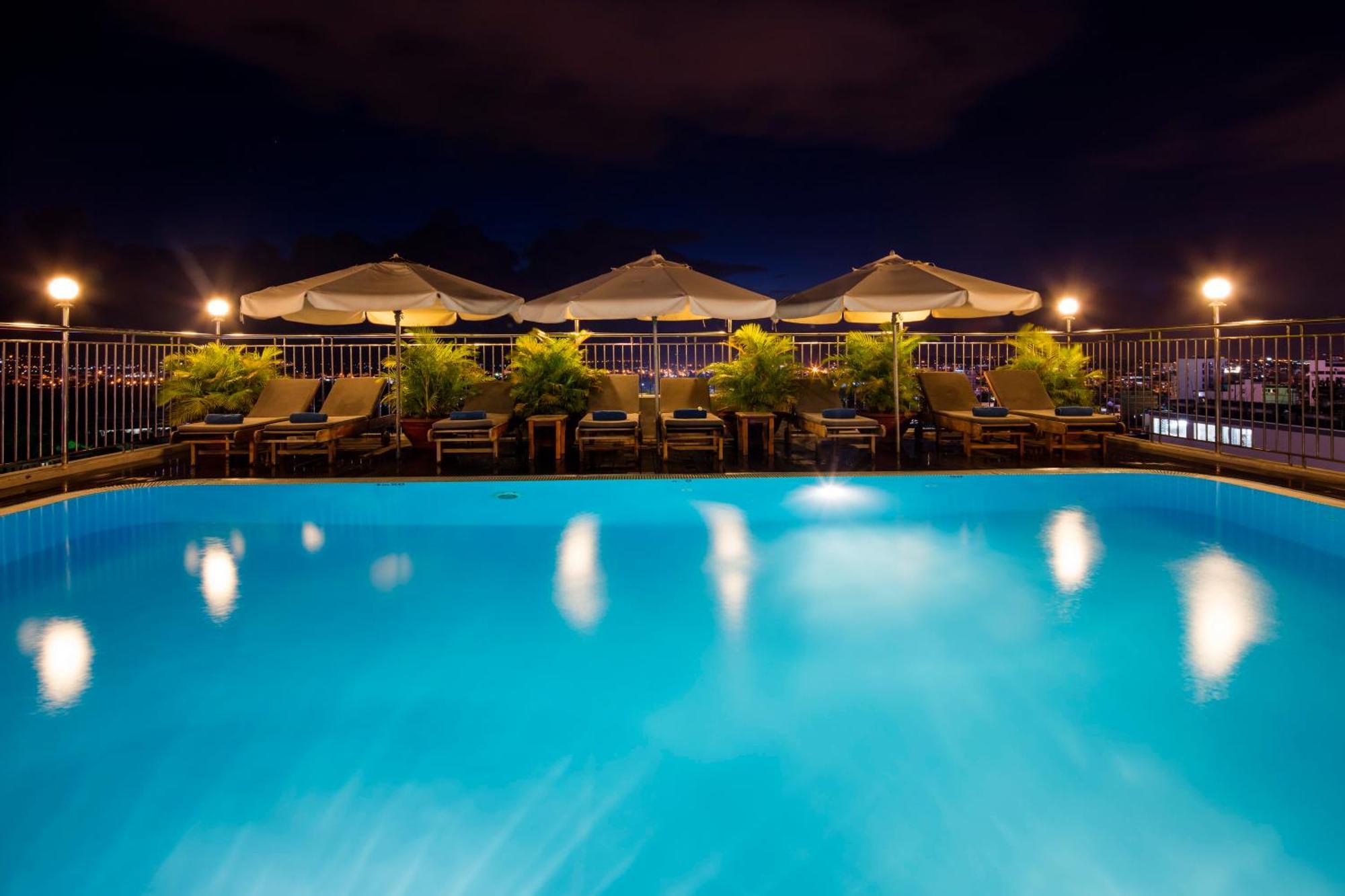 Galliot Hotel Nha Trang Esterno foto