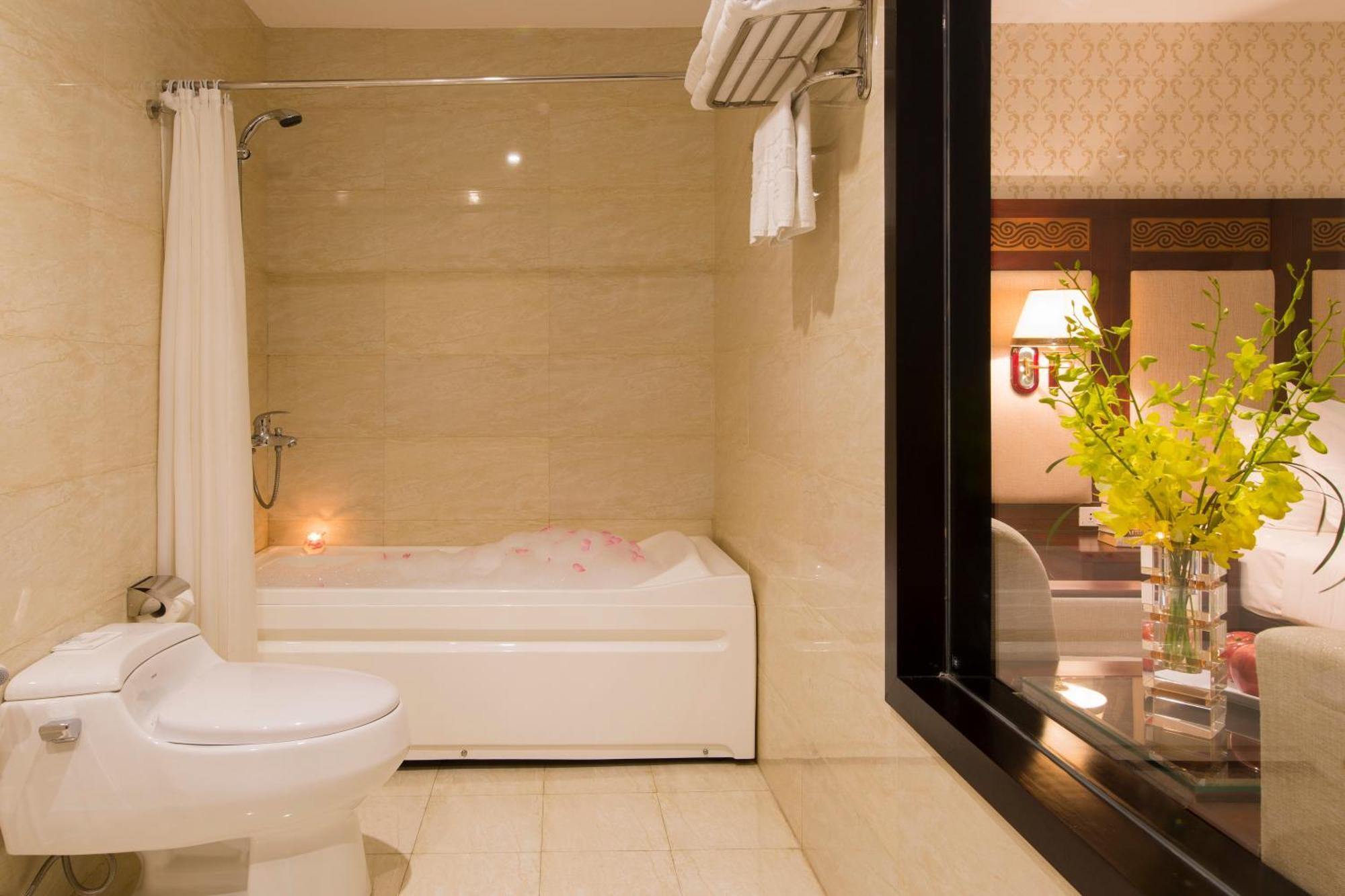 Galliot Hotel Nha Trang Esterno foto