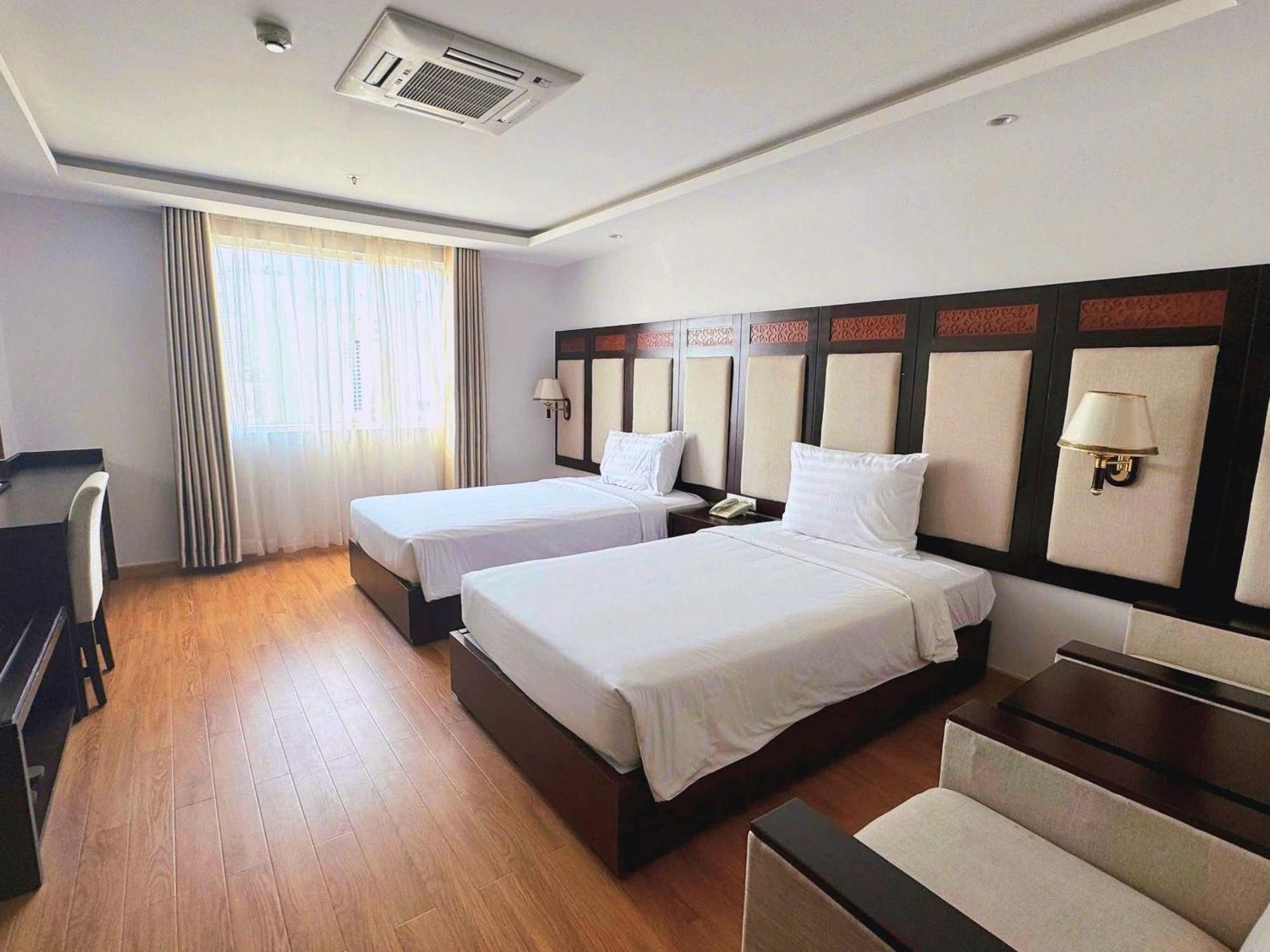 Galliot Hotel Nha Trang Esterno foto